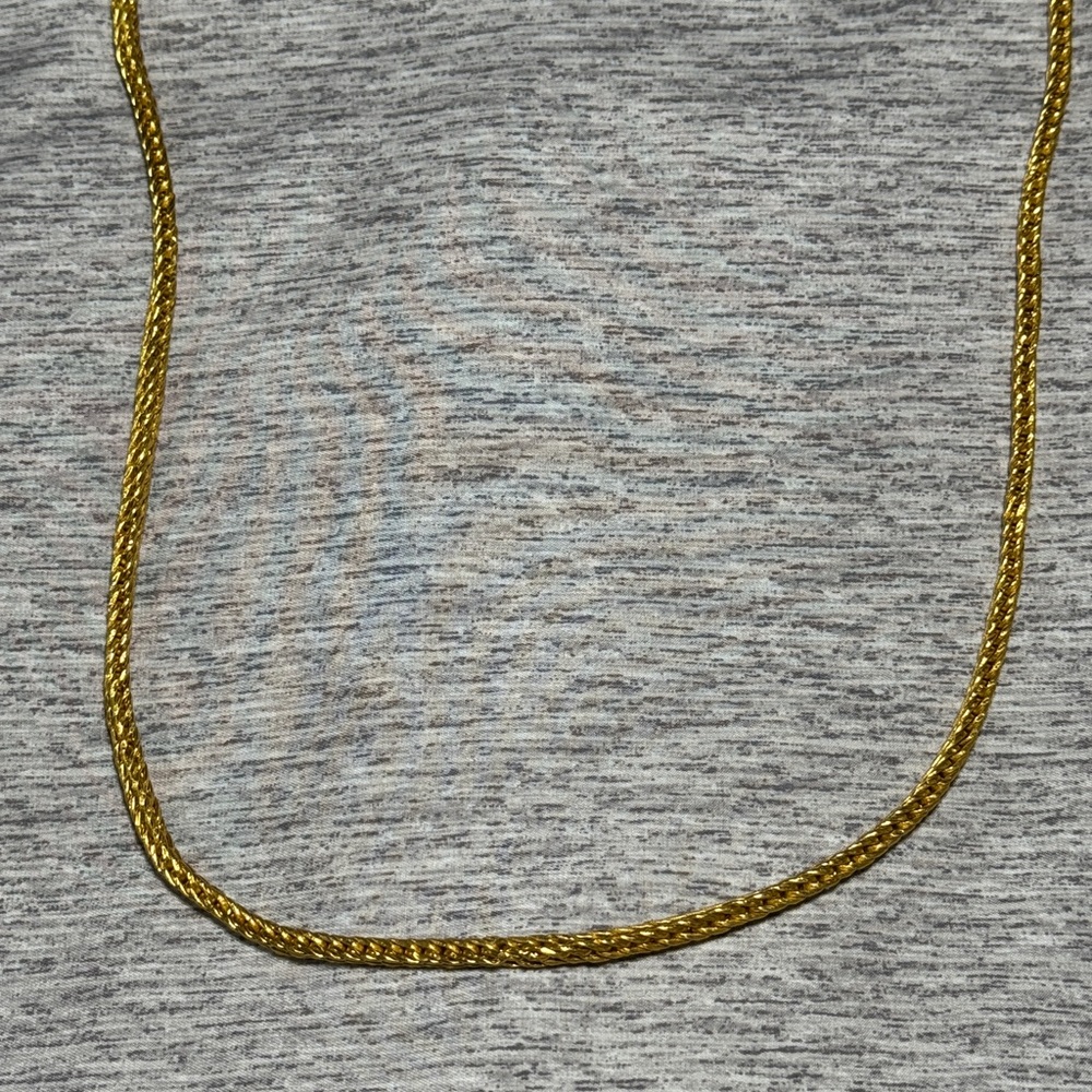 24K Elegant Gold Necklace 22’ - Picture 5 of 5